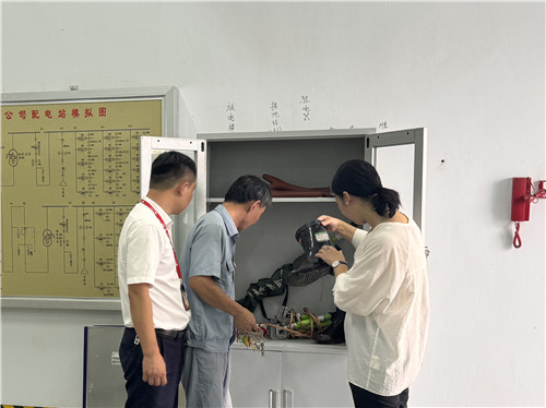 黨建引領聚合力，企福物業護航“雙節”平安